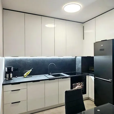 アパート Kolo Apartament *
